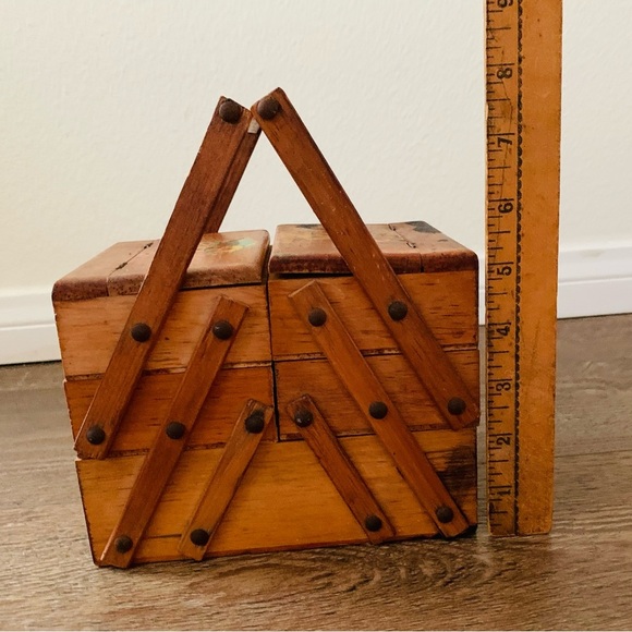 Vintage Handmade Wooden Serving Box - Picture 4 of 14